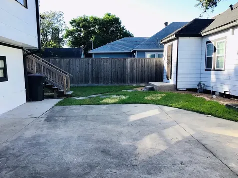 5530 Truett Street Houston TX 77023