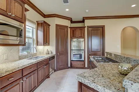 1914 Mystic Arbor Lane Houston TX 77077