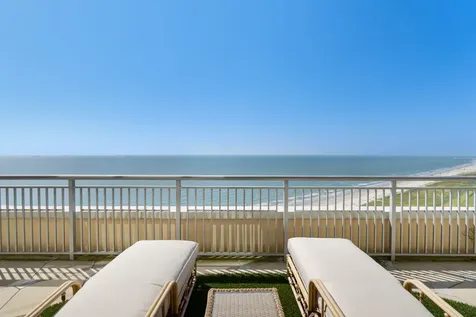 801 E Beach Drive Tw2606 Galveston TX 77550