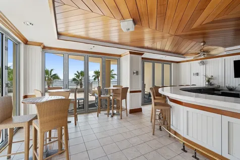 801 E Beach Drive Tw2606 Galveston TX 77550