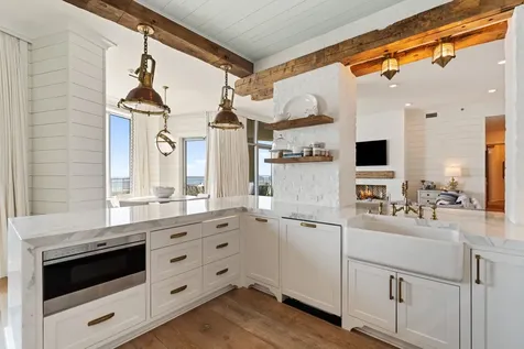 801 E Beach Drive Tw2606 Galveston TX 77550