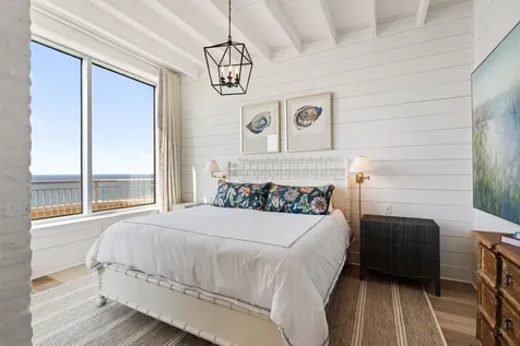 801 E Beach Drive Tw2606 Galveston TX 77550