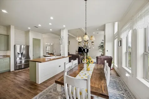 2135 Blue Jay Way Pattison TX 77423