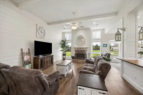 2135 Blue Jay Way Pattison TX 77423