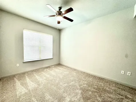 2525 Mccue St Road 313 Houston TX 77056
