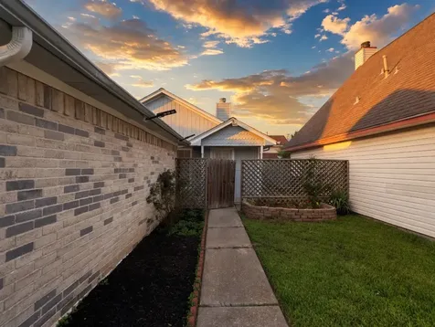 11607 Eaglewood Drive Houston TX 77089
