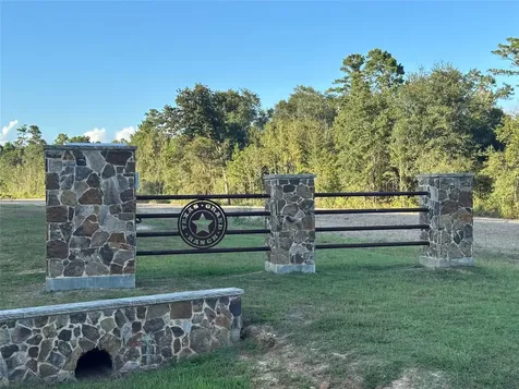 4A-11-44 Sundog Road Huntsville TX 77340
