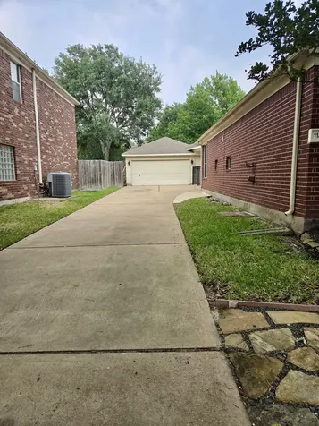 11826 Canyon Mills Drive Houston TX 77095