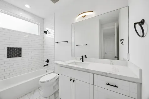 424 Sikes Street C Houston TX 77018
