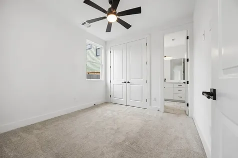 424 Sikes Street C Houston TX 77018