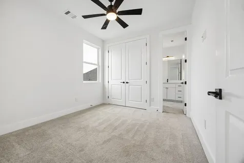 424 Sikes Street C Houston TX 77018