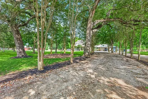 461 County Road 174 Wharton TX 77488