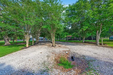 461 County Road 174 Wharton TX 77488