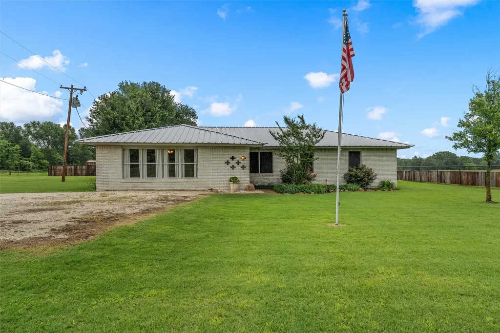 2134 Fm 1953 Mexia TX 76667