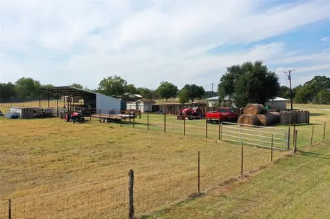 2134 Fm 1953 Mexia TX 76667