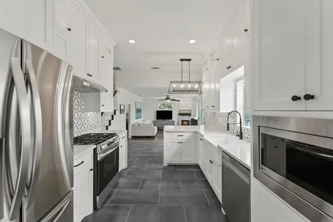 12556 Marina Loop Willis TX 77318