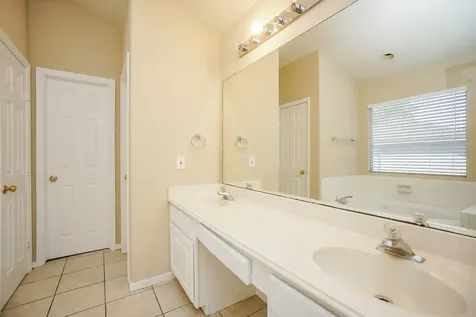 822 Hyacinth Missouri City TX 77459