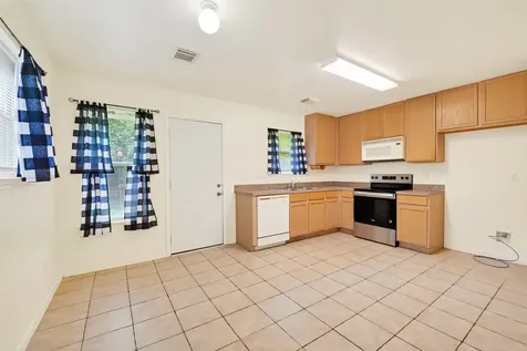 10426 Briar Patch Street Baytown TX 77523