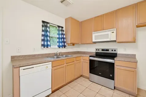 10426 Briar Patch Street Baytown TX 77523