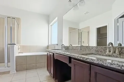 2518 Holly Laurel Manor Conroe TX 77304