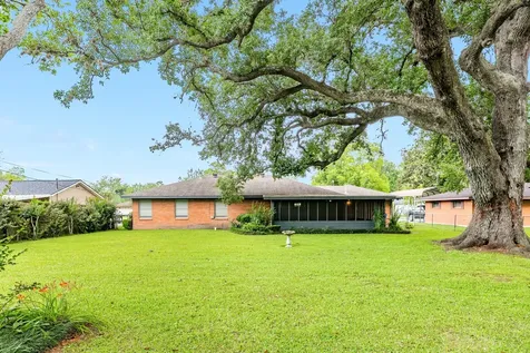 706 Brockman Street Sweeny TX 77480