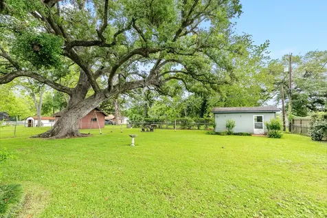 706 Brockman Street Sweeny TX 77480