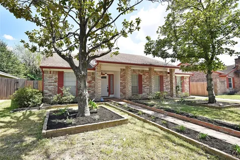 10214 Trade Winds Drive Houston TX 77086