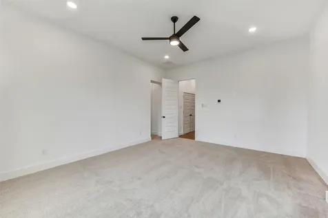 806 Fisher Street F Houston TX 77018