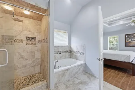 2406 Golden Oak Drive Orange TX 77632