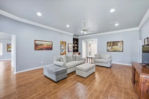 2406 Golden Oak Drive Orange TX 77632