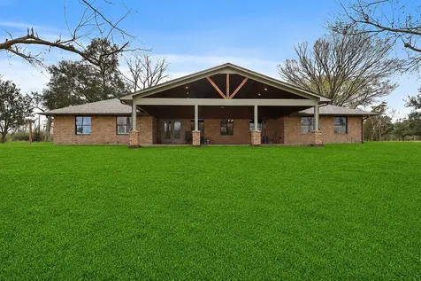 15151 Lakeview Drive Beach City TX 77523