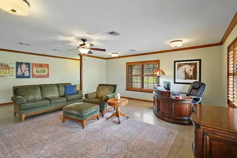 15151 Lakeview Drive Beach City TX 77523
