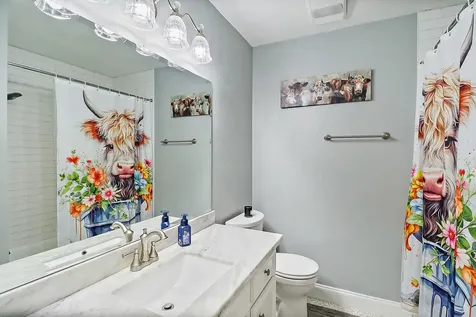 15151 Lakeview Drive Beach City TX 77523