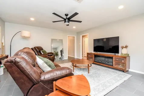 5727 Arboles Drive Houston TX 77035