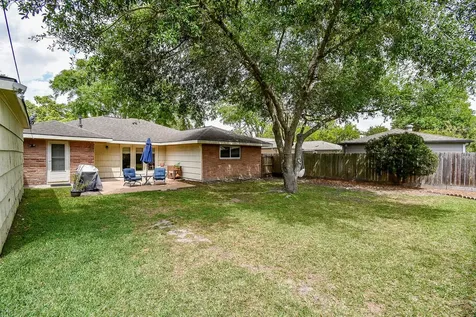 5727 Arboles Drive Houston TX 77035