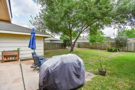 5727 Arboles Drive Houston TX 77035