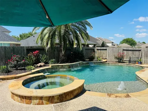14522 Castle Cove Lane Houston TX 77044