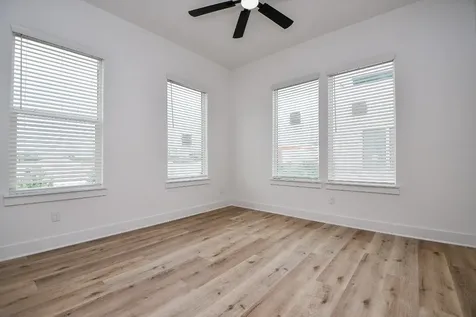 5609 Val Verde Street C Houston TX 77057