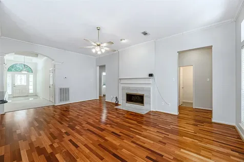 5211 High Glen Court Houston TX 77345