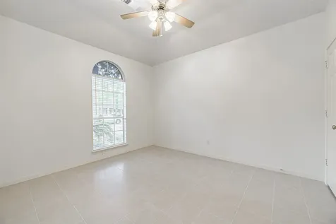 5211 High Glen Court Houston TX 77345