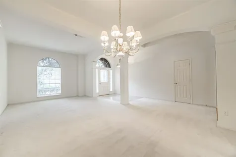 5211 High Glen Court Houston TX 77345