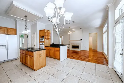 5211 High Glen Court Houston TX 77345