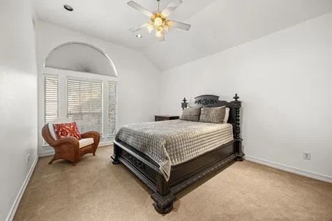 4757 W Alabama Street Houston TX 77027