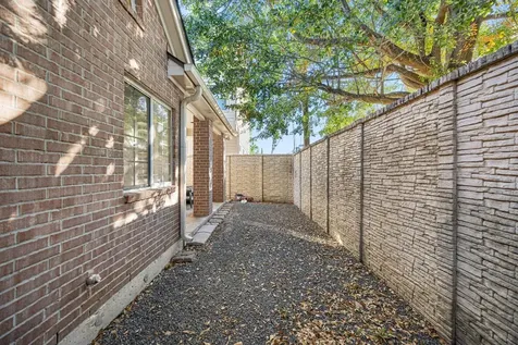 4757 W Alabama Street Houston TX 77027