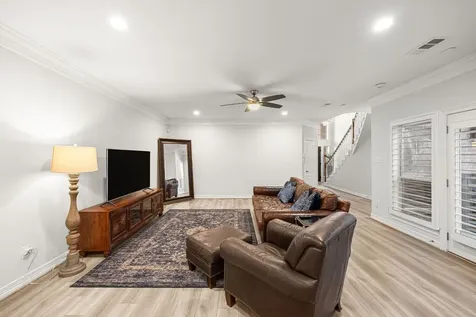 4757 W Alabama Street Houston TX 77027