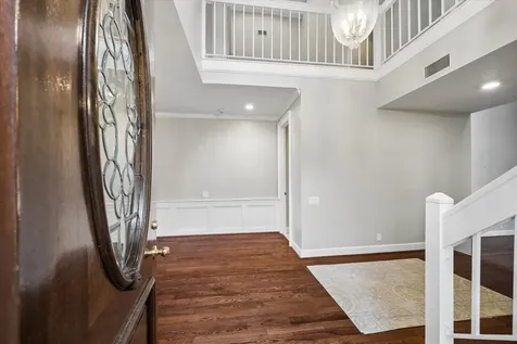 80 Sugarberry Circle Houston TX 77024