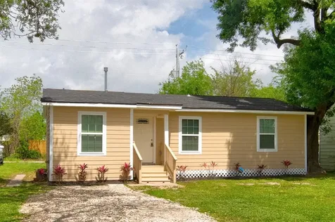 100 18th Avenue N Texas City TX 77590