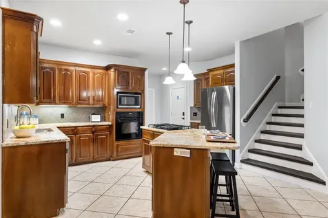 704 Heritage Oaks Drive Angleton TX 77515