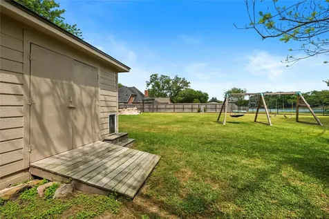 704 Heritage Oaks Drive Angleton TX 77515