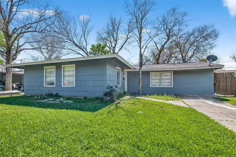 6022 Lyndhurst Drive Houston TX 77033